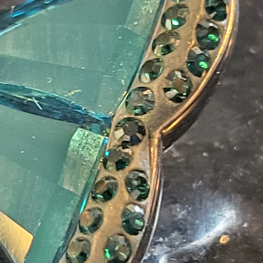 Atelier Swarovski approximately 8×
